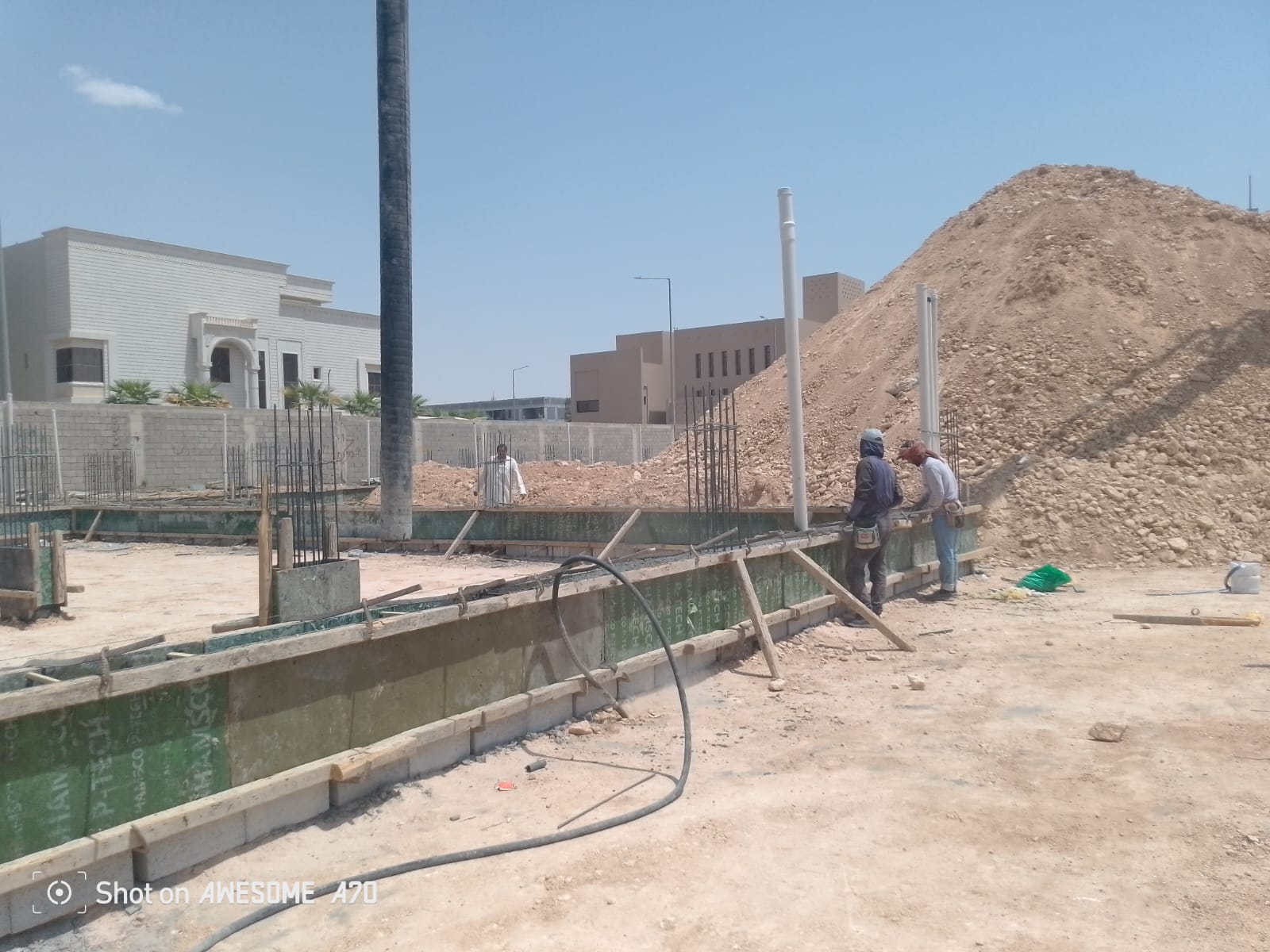 سباكة وتركيب وصيانة كهرباء