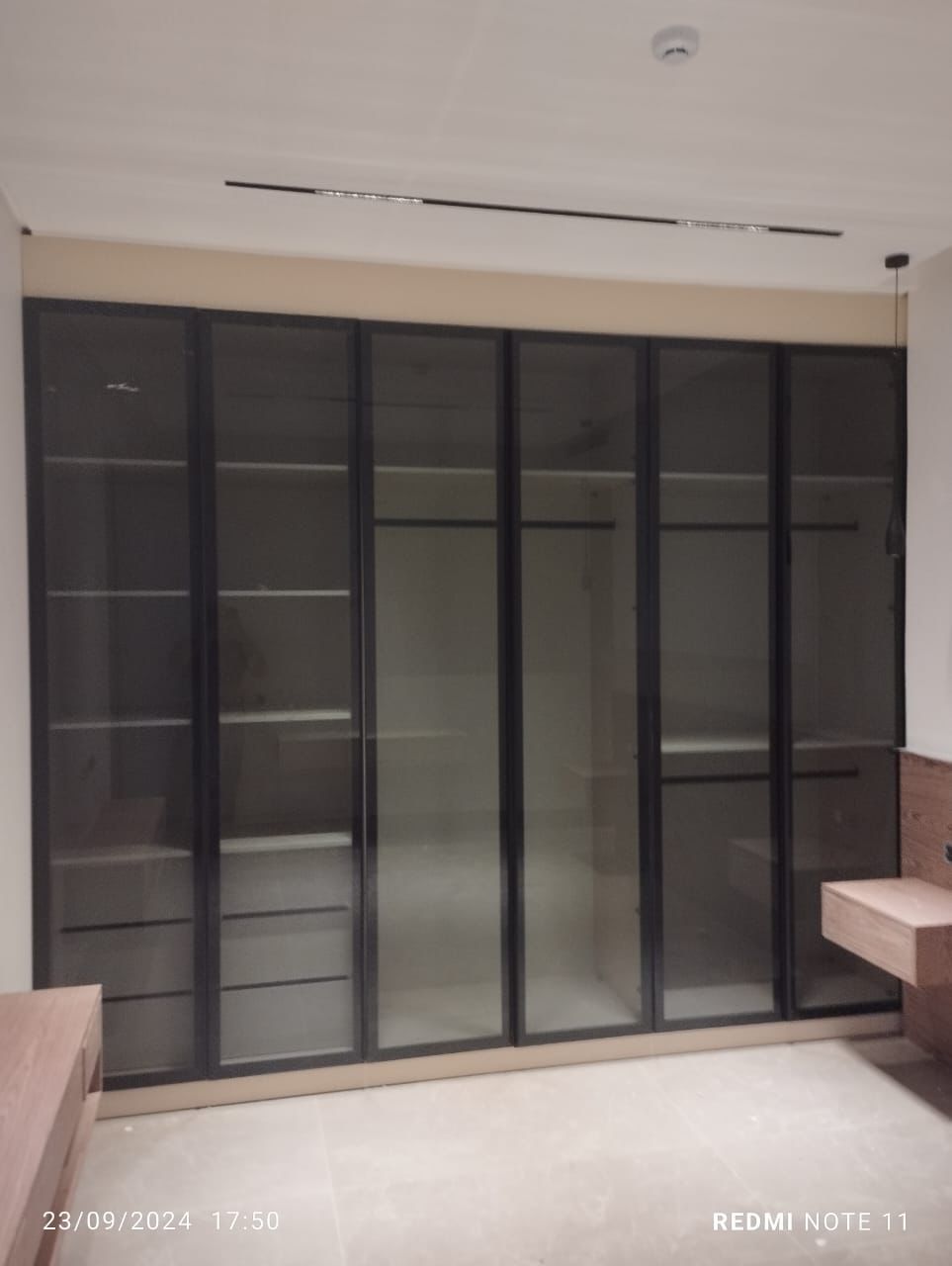 الخزائن والموبيليا